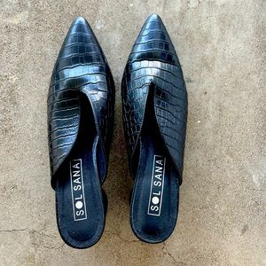 SOL SANA Australian designed Leather heeled sandal Size 39.